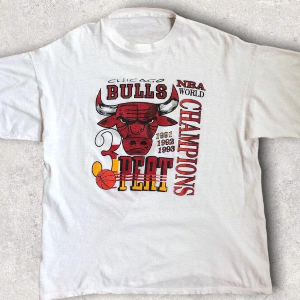 1993 Chicago Bulls 3 Peat World Champions T Shirt Tee